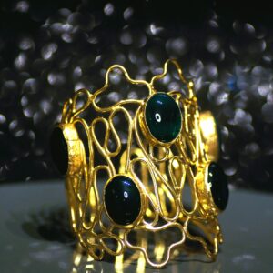 Artistic Green-Onyx Cuff