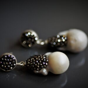 Baroque pearl abstract earrings