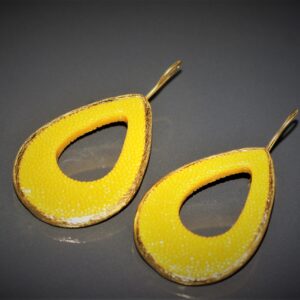 Stingray Teardrop Earrings (Yellow)