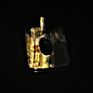 Geometrical horn pendant