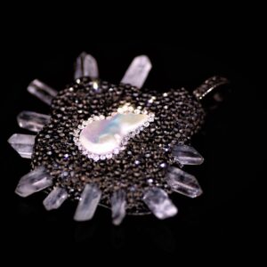 Crystal quartz pendant