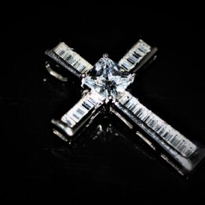 Silver cross pendant