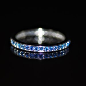 Single mini blue ring