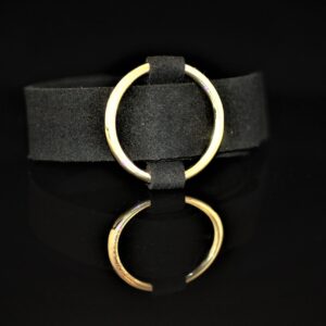 Sara choker in black